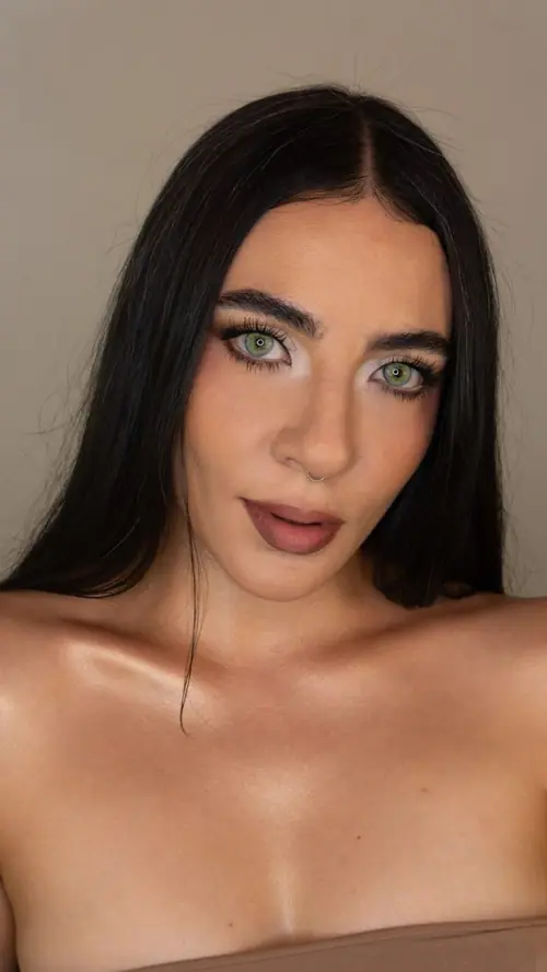 Haniix — green lenses