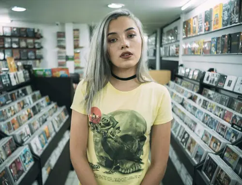 NITRATO — yellow skull tee, record store